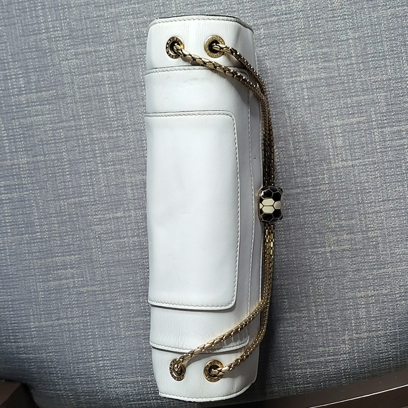 Bvlgari Serpenti Forever Shoulder Bag in White Double Chain...Authentic !! - Picture 2 of 16